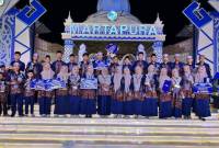 Para Kafilah Balangan pada malam penutupan MTQN XXXVI Provinsi Kalsel 2025. foto: MC Balangan