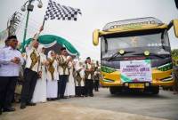 Pelepasan JCH dilakukan langsung oleh Bupati Balangan H. Abdul Hadi, didampingi Wakil Bupati Balangan H. Akhmad Fauzi, Ketua TP PKK Balangan, Ketua GOW Balangan, serta unsur Forkopimda. Foto : MC Kab Balangan