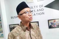 Wakil Menteri Pendidikan Dasar dan Menengah (Wamendikdasmen) Atip Latipulhayat memberikan keterangan di Kampus UPI Bandung, Senin (9/6/2025). (Foto: ANTARA/Ricky Prayoga)