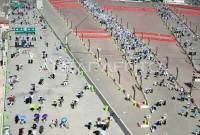 
Jemaah haji dari berbagai negara berjalan menuju jamarat di Mina, Makkah, Arab Saudi, Minggu (8/6/2025). (Foto: ANTARA/Andika Wahyu)