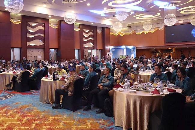 Para perwakilan mengikuti Konsultasi Regional Produk Domestik Regional Bruto Kalimantan, Sulawesi, Maluku, dan Papua (Konreg PDRB Kasulampua) 2025 di Banjarmasin, Provinsi Kalimantan Selatan, Kamis (12/6/2025). (Foto:ANTARA/HO-Medcen Kalsel)