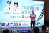 Gubernur Kalimantan Selatan (Kalsel) H Muhidin menyampaikan sambutan pada Misi Dagang Internasional Kalsel 2025 di Jakarta, Kamis (19/6/2025). (Foto: ANTARA/HO-Adpim Kalsel)