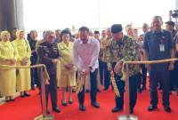 Jaksa Agung Republik Indonesia (RI), St Burhanuddin, didampingi Gubernur Kalimantan Selatan (Kalsel) H Muhidin dan Kepala Kejaksaan Tinggi (Kajari), Rina Virawati, SH, MH, resmikan gedung baru Kantor Kejati di Banjarbaru, Kamis (3/7/2025) (SuarIndonesia/Ist)