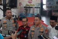 Direktur Lalu Lintas (Dirlantas) Polda Kalsel, Kombes Pol Fahri Siregar didampingi Kasat Lantas Polresta Banjarmasin, AKP Edwin Widya Dirotsaha Putra dan Ketua DPD Organda Kalsel Kalsel Edi Sucipto. (SuarIndonesia/Ist)