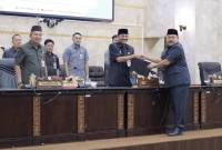 Agenda penyampaian pandangan umum fraksi-fraksi terhadap Raperda Perubahan APBD Tahun Anggaran 2025, DPRD Provinsi Kalsel menggelar Rapat Paripurna, Rabu (9/7/2025). (SuarIndonesia/Ist)