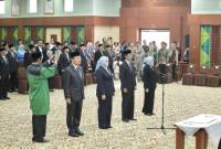 KOMISARIS BARU - Pelantikan Empat Komisaris Utama H Subhan Nor Yaumil Komisaris Utama Non Independen, Riza Aulia Komisaris Independen, Hj Karmila Muhidin, Komisaris Non Independen Widya Ais Sahla, Komisaris Independen pada Prosesi pelantikan dan pengambilan sumpah jabatan oleh Gubernur Kalimantan Selatan, H Muhidin, di Gedung Idham Chalid Banjarbaru.