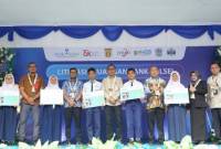 LITERASI KEUANGAN - Bank Kalsel dan OJK bekali pelajar literasi mengelola keuangan pribadi.