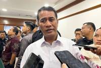 Menteri Pertanian (Mentan) Andi Amran Sulaiman menjawab pertanyaan awak media ditemui seusai menghadiri Rapat Tindak Lanjut Arahan Presiden Terkait Manipulasi Harga Beras dan Beras Oplosan di Kantor Kementerian Koordinator Bidang Pangan (Kemenko Pangan) Jakarta, Jumat (25/7/2025). (ANTARA/Harianto)