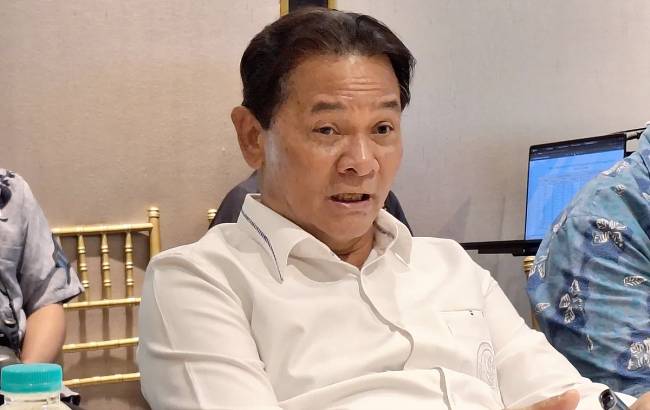 Ketua Dewan Kehormatan Penyelenggara Pemilu (DKPP) Heddy Lugito memberikan pemaparan kepada wartawan di Jakarta, Jumat (11/7/2025). (ANTARA/Fianda Sjofjan R)