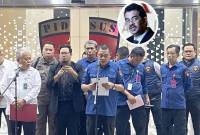 Konferensi pers penetapan sembilan tersangka baru kasus dugaan korupsi tata kelola minyak mentah dan produk kilang di Gedung Bundar Kejaksaan Agung, Jakarta, Kamis (10/7/2025) malam. (Foto inset: tersangka Riza Chalid)  (ANTARA/Fath P Mulya/Screen shot X)