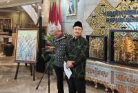 Menteri Sosial Saifullah Yusuf didampingi Wakil Menteri Sosial Agus Jabo menjawab pertanyaan pewarta terkait program Sekolah Rakyat tahap pertama, di Jakarta, Kamis (31/7/2025). (ANTARA/M Riezko Bima EP)