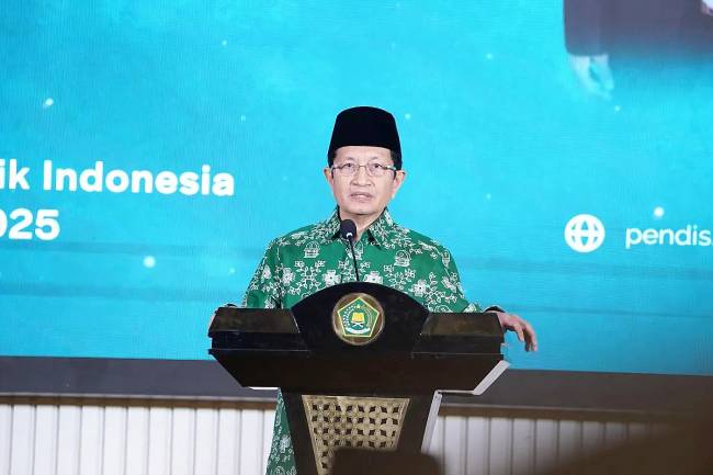 Menteri Agama Nasaruddin Umar saat membuka Kickoff Annual International Conference on Islamic Studies (AICIS+) di Kantor Kemenag, Jakarta, Rabu (9/5/2025). (ANTARA/HO-Kemenag)