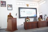 Kepala Dinas Koperasi dan UKM Provinsi Kalsel, Gusti Yanuar Noor Rifai memberikan sambutan. MC Kalsel
