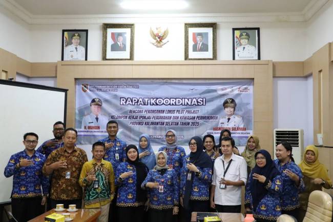 Dinas Perumahan Rakyat dan Kawasan Permukiman (Disperkim) Provinsi Kalsel menggelar Rapat Koordinasi Kelompok Kerja (Pokja) Perumahan dan Kawasan Permukiman (PKP) tahun 2025. foto: MC Kalsel
