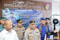 Kapolda Kalimantan Selatan Irjen Pol Rosyanto Yudha Hermawan menyampaikan perkembangan penyelidikan kasus kebakaran gedung Rektorat ULM. (ANTARA/Firman)