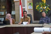 Wakil Bupati Balangan berikan sambutan pada pertemuan bersama Unizar Mataram. foto: MC Balangan