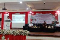 Teks foto : Bupati Balangan, Abdul Hadi saat menyampaikan sambutannya dalam Lokakarya Penanganan dan Penyalahgunaan Narkoba. foto: MC Balangan