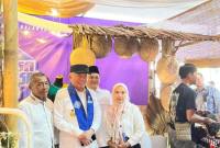 Teks foto : Kunjungan Gubernur Kalsel di stand BUMDesa Balangan. foto: MC Balangan