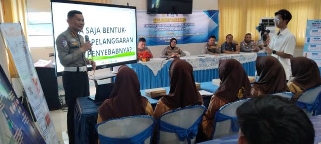 Program edukasi keselamatan lalu lintas yang terintegrasi dalam mata pelajaran Pendidikan Pancasila. (SuarIndonesia/YI)