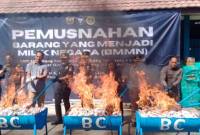 pemusnahan barang yang menjadi milik Negara (BMMN), Kamis (14/8/2025). (SuarIndonesia/DO)