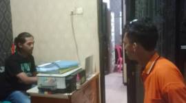 tersangka Syamsul (24), diperiksa penyidik kasus pembunuhan. (SuarIndonesia/DO)