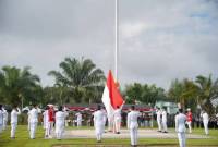 Detik-Detik Proklamasi dalam rangka Hari Ulang Tahun (HUT) ke-80 Kemerdekaan Republik Indonesia di Halaman Kantor Bupati Balangan, Paringin Selatan, Minggu (17/8/2025). (SuarIndonesia/Adv)