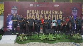 Kajati Kalsel, Rina Virawati, SH, MH membuka Pekan Olahraga dalam rangka memperingati Hari Ulang Tahun ke-80 Kejaksaan Republik Indonesia, di GOR Babussalam Banjarbaru,  Rabu (20/8/2025). (SuarIndonesia/Ist)
