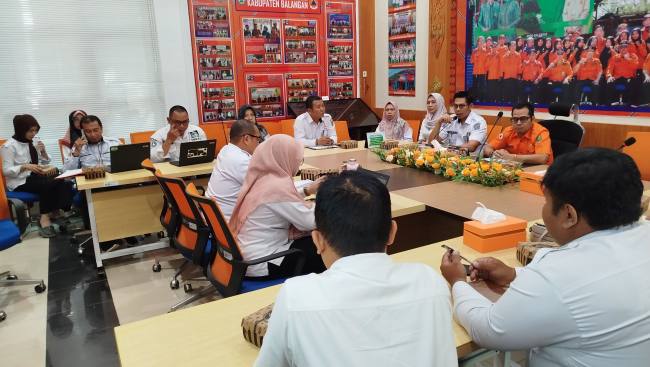 Teks foto : Rapat persiapan kegiatan lomba memeriahkan dan meramaikan HUT Kemerdekaan RI ke 80 serta HUT BPBD Balangan Ke-11, BPBD Balangan. foto: MC Balangan