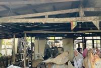 Eks rumah dinas TNI AD di Banjarmasin terbakar yang terbakar Selasa (12/8/2025) dini hari. (Foto: Khairun Nisa/detikKalimantan)