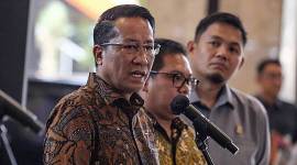 Menteri Hukum Supratman Andi Agtas menegaskan lagu Indonesia Raya tidak akan terkena aturan royalti lantaran sudah dikecualikan dalam UU Hak Cipta.(ANTARA FOTO/ASPRILLA DWI ADHA)