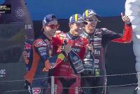 Podium Juara MotoGP Hungaria 2025 dengan Marc Marquez juara 1, Pedro Acosta 2, dan Marco Bezzecchi 3, Minggu (24/8/2025). (Screenshot : SPOTV.Now)
