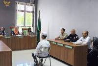 Sidang putusan kasus pembunuhan santri di PN Barabai, Jumat (19/9/2025). Majelis hakim menjatuhkan vonis 7 tahun 6 bulan penjara kepada MN (15) dan akan menjalani hukuman di LPKA Kelas 1 Martapura. Sidang turut dihadiri JPU serta penasihat hukum. (SI/Antara)