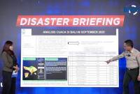 Tangkapan layar - Kepala Pusat Data, Informasi, dan Komunikasi Kebencanaan BNPB Abdul Muhari menjelaskan evaluasi peringatan cuaca sebagai dasar tanggap darurat bencana dalam konferensi daring “Disaster Briefing” yang diikuti dari Jakarta, Senin (15/9/2025) ANTARA/M Riezko Bima EP)