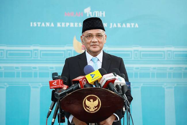 Mochamad Irfan Yusuf usai dilantik sebagai Menteri Haji dan Umrah. (Foto: SI/Instagram/@gus.irfanyusuf)