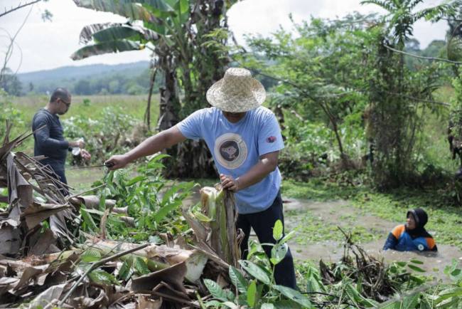 Wakil Ketua DPRD Kalsel  H. Kartoyo, S.M,