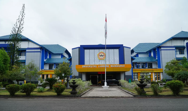 Universitas Lambung Mangkurat (ULM) menjadi perguruan tinggi negeri terbaik di regional Kalimantan versi Science and Technology Index (SINTA) Kemdiktisaintek. (SuarIndonesia/Istimewa)