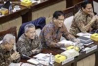 Prabowo Subianto menyetujui ide Menkeu Purbaya menarik Rp200 triliun uang pemerintah yang di BI. Nantinya, uang tersebut akan ditebar ke bank umum. (ANTARA FOTO/Dhemas Reviyanto)