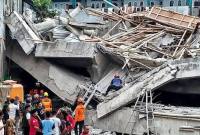 Tim SAR Gabungan mencari korban terjebak di Ponpes Al Khoziny Sidoarjo Ambruk, Senin (29/9/2025). (Foto: detikcom)