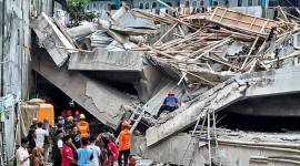 Tim SAR Gabungan mencari korban terjebak di Ponpes Al Khoziny Sidoarjo Ambruk, Senin (29/9/2025). (Foto: detikcom)