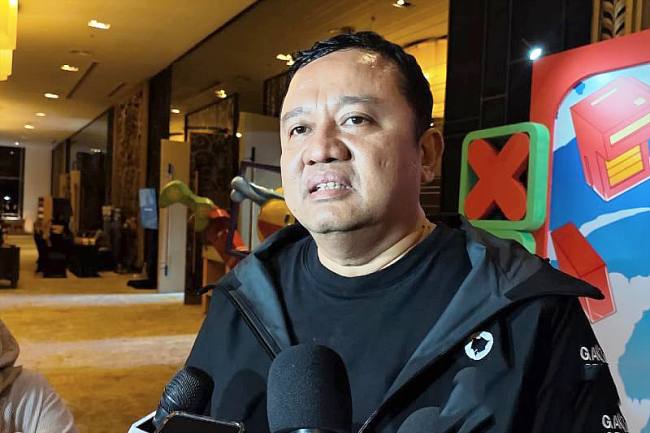 Direktur Jenderal Ekosistem Digital Kementerian Komunikasi dan Digital (Kemkomdigi) Edwin Hidayat Abdullah saat menyampaikan keterangan kepada wartawan di Badung, Bali pada Jumat (10/10/2025). (ANTARA/Farhan A Nugraha)