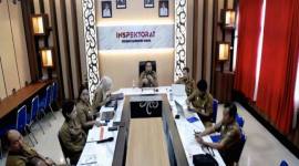 Jajaran Inspektorat Kalteng saat mengikuti monev bersama KPK RI melalui konferensi video dari Palangka Raya, Senin (27/10/2025). (SI/ANTARA/DOK Inspektorat Kalteng)