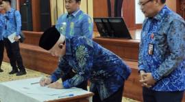 Gubernur Kalsel tanda tangani komitmen fiskal daerah dengan bupati/walikota. Foto : MC Kalsel