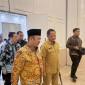 Menteri Perencanaan Pembangunan Nasional/Kepala Badan Perencanaan Pembangunan Nasional (PPN/Bappenas) Rachmat Pambudy saat berbincang dengan Menteri Dalam Negeri Tito Karnavian pasca agenda Peluncuran Dokumen Master Plan Produktivitas Nasional di Gedung Bappenas, Jakarta, Selasa (7/10/2025). (Dok M Baqir Idrus Alatas)