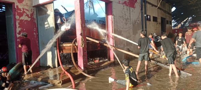 Peristiwa kebakaran  di Jalan RK Ilir Banjarmasin Selatan,  Rabu (15/10/2025) dinihari, sekitar pukul 03.20 WITA.  (SuarIndonesia/DO)