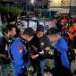 Korban Mahjuri alias Juri (41), yang dilaporkan tenggelam ditemukan tak bernyawa di Sungai Martapura Jalan RK Ilir Banjarmasin Selatan, Kamis (22/10/2025) dinihari, sekitar pukul 01.40 WITA. (SuarIndonesia/DO)
