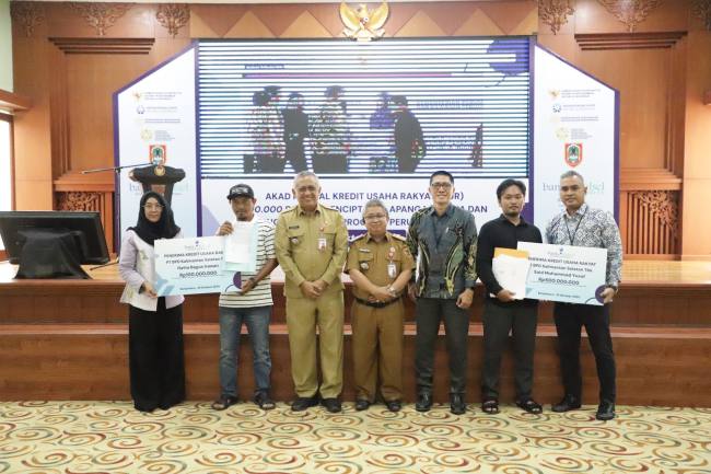DUKUNG Program Pemerintah Akad Massal KUR, Bank Ikut Berkontribusi 250 Debitur