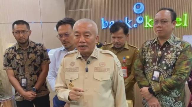 Gubernur Kalsel, H. Muhidin, menegaskan Pemprov Kalsel tak mengendapkan dana. (SuarIndonesia/RW)