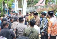 Aksi di depan Gedung DPRD Kalsel, Jalan Lambung Mangkurat Banjarmasin, Rabu (29/10/2025). SuarIndonesia/HM)