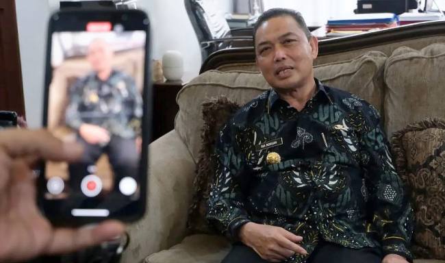 Gubernur Kalimantan Barat, Ria Norsan. (ANTARA FOTO/Jessica Wuysang)