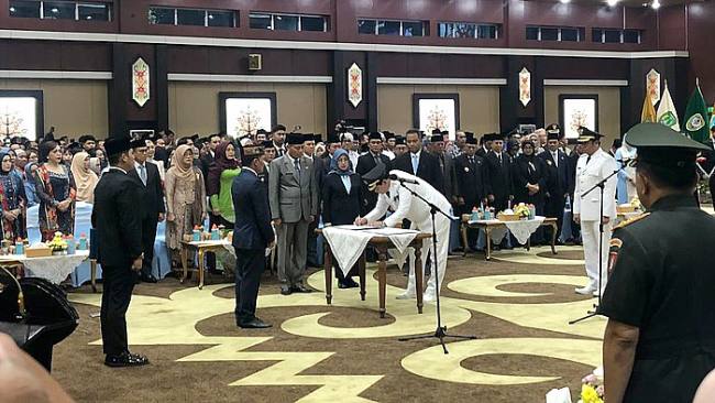 Shalahuddin-Felix dilantik jadi Bupati-Wabup Barito Utara, Jumat (10/10/2025). (Foto: detikKalimantan/Ayuningtias P Lestari)